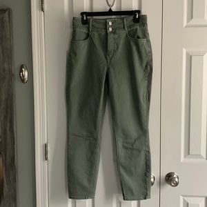 Loft Curvy High Waisted Skinny size 6